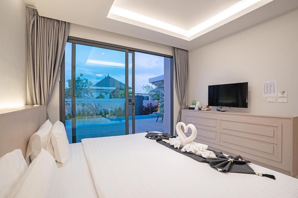 Gold Chariot Pool Villa, Phuket - Sha Plus Certified Банг Тао Бийч Екстериор снимка