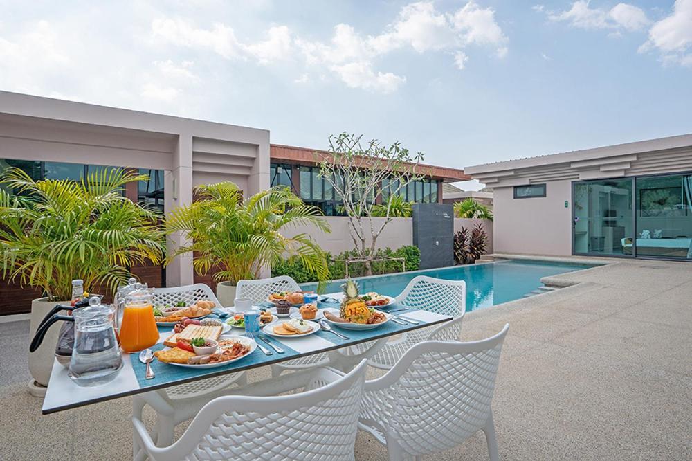 Gold Chariot Pool Villa, Phuket - Sha Plus Certified Банг Тао Бийч Стая снимка
